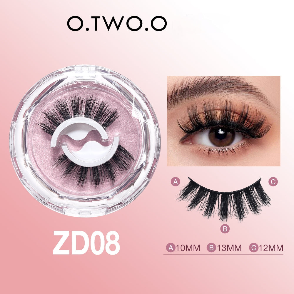 O.TWO.O SELF ADHESIVE EYELASHES