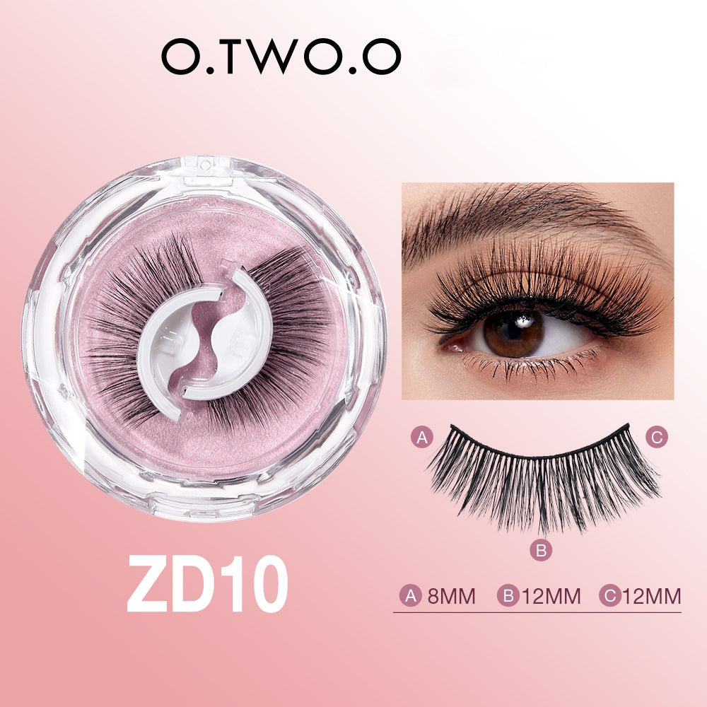 O.TWO.O SELF ADHESIVE EYELASHES