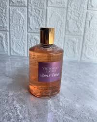 Victoria Secret Velvet Petals Gel Body Wash