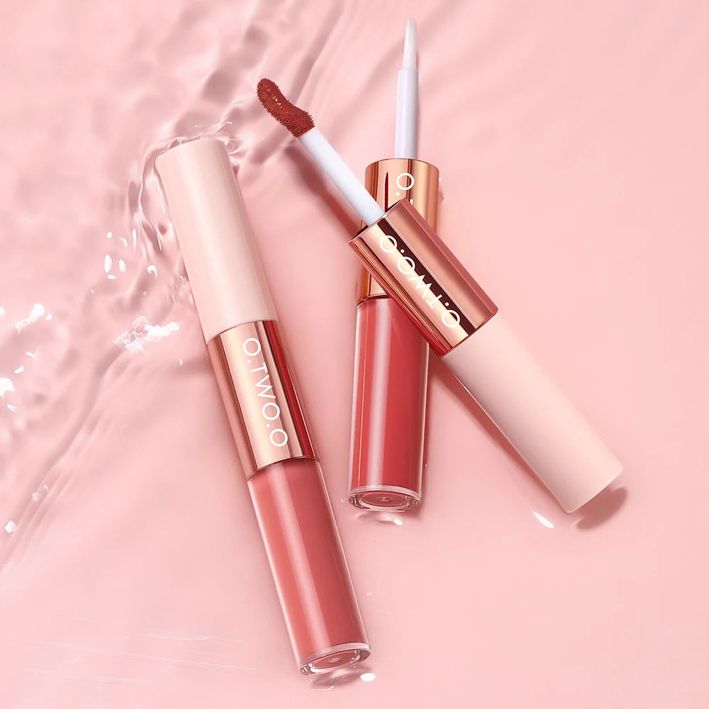 O.TWO.O DOUBLE EFFECT MATTE AND GLOSS LIPSTICK