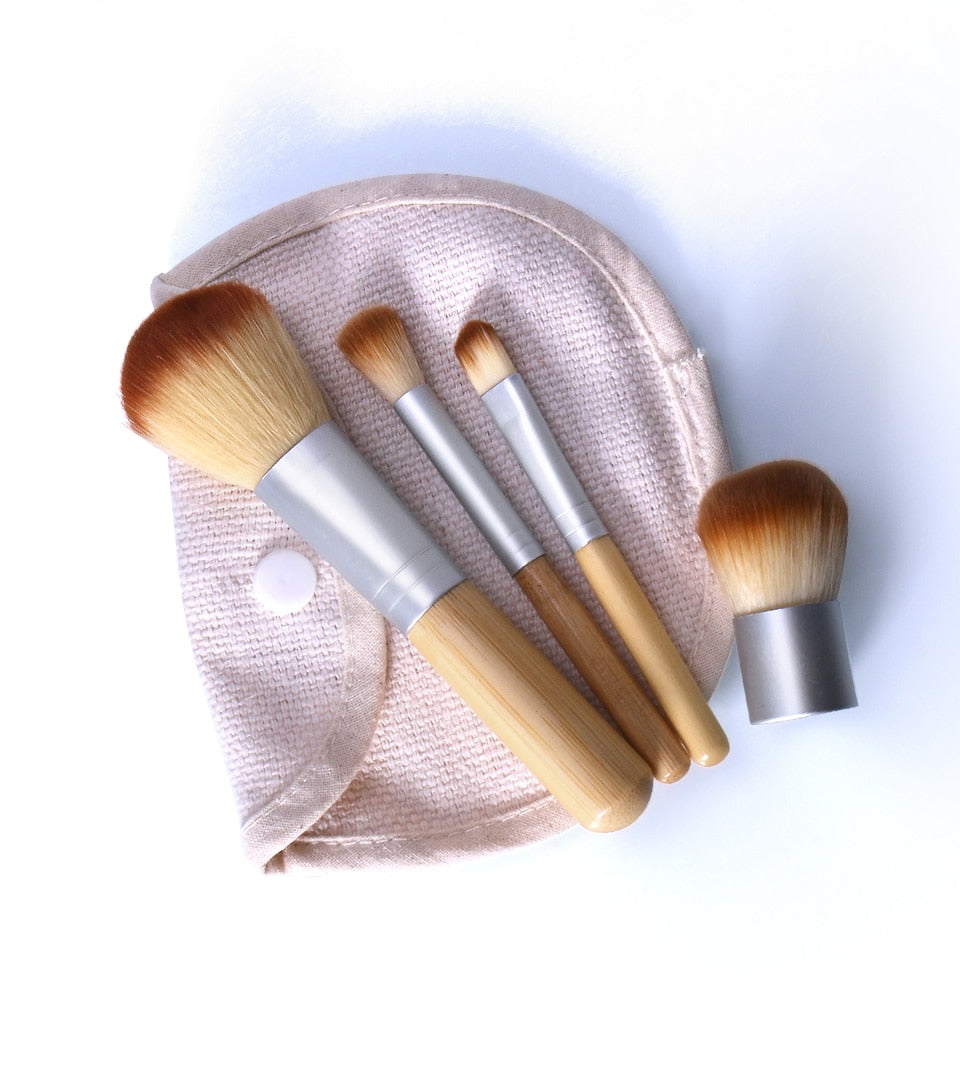 O.TWO.O 4 PIECES BAMBOO BRUSH SET
