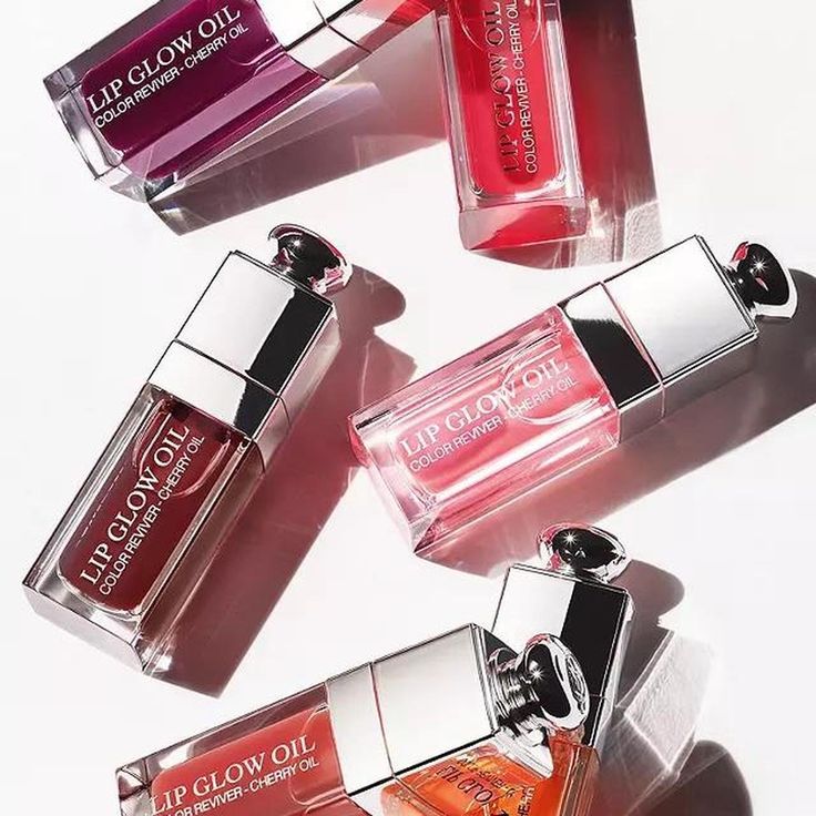 DIOR Lip Glow Oil Hydrating High-Shine Gloss