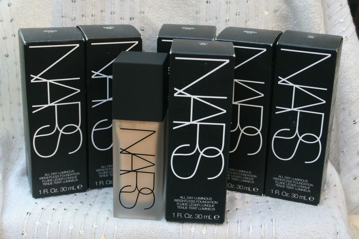 NARS All Day Luminous Weightless Foundation